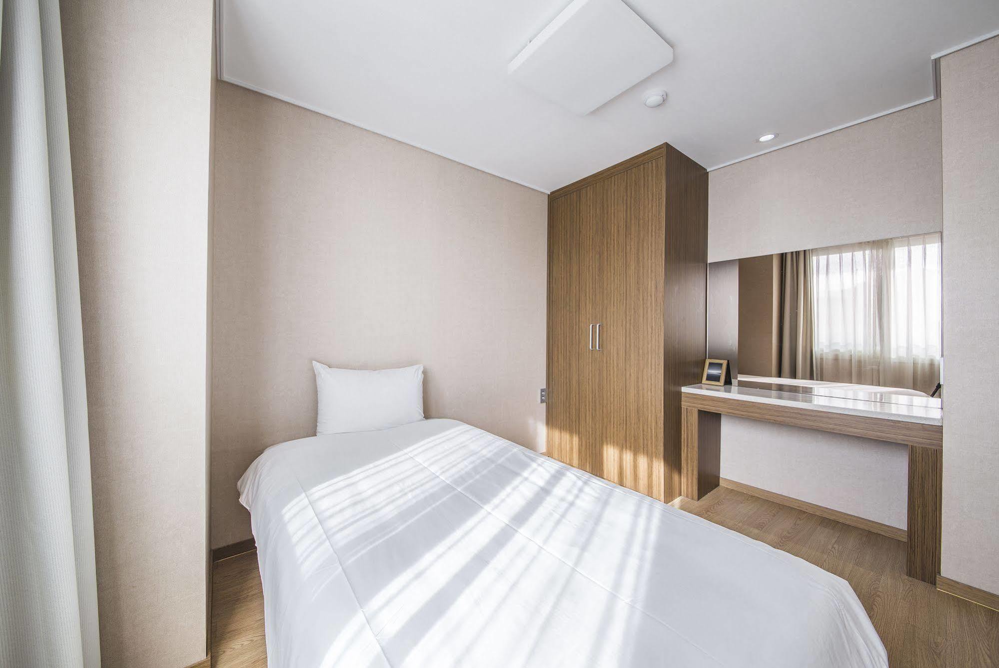 Hotel Ciel Bleu Csedzsu Kültér fotó